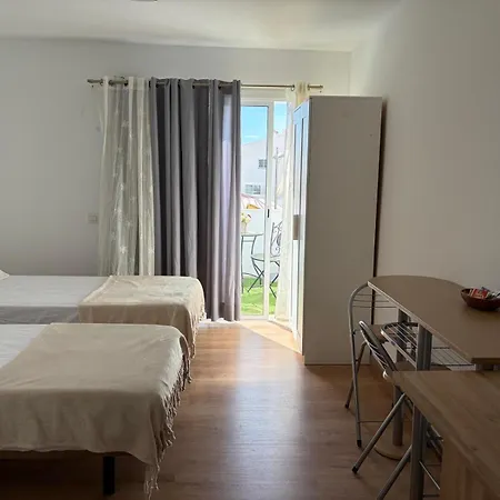 La Playa Hostal
